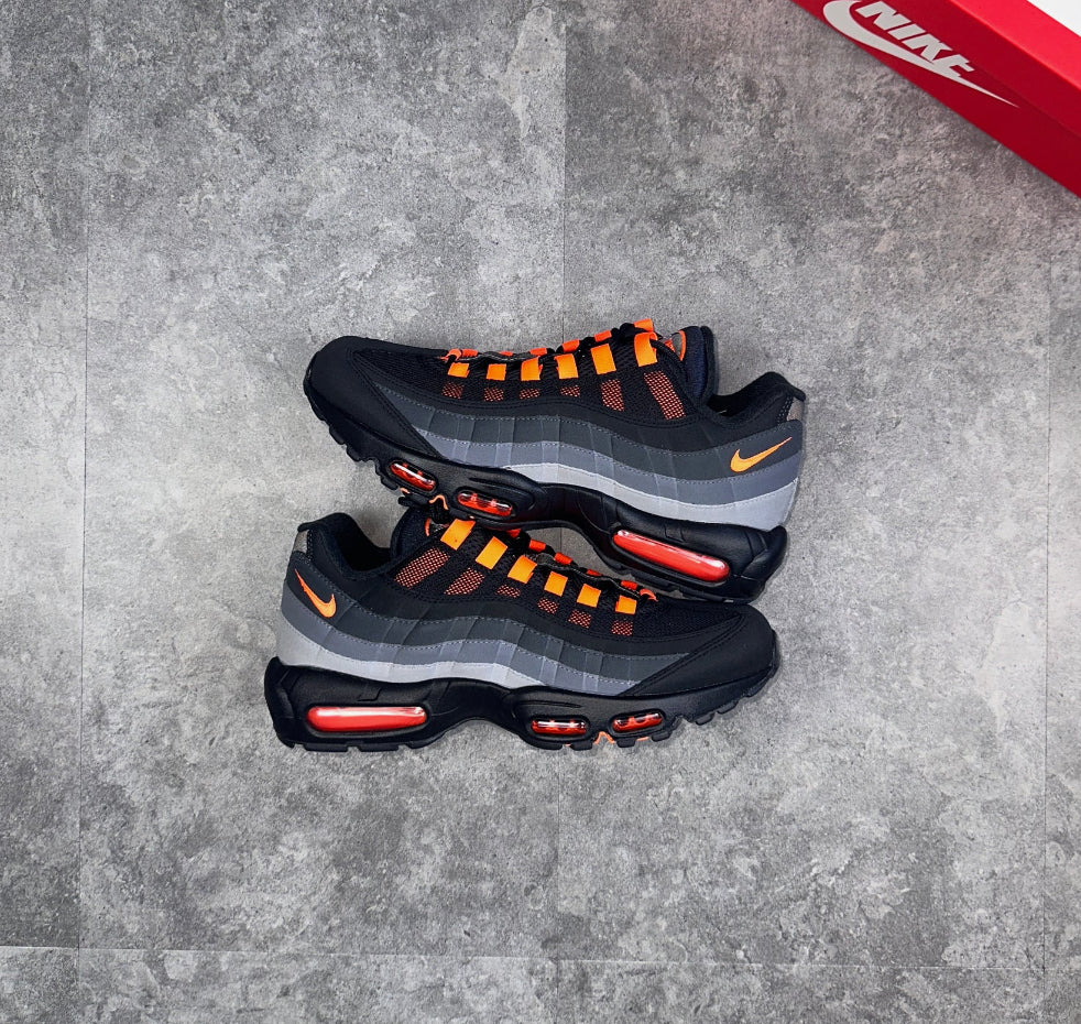 Nike air max 95 hyper crimson