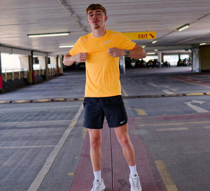 Nike miler T-shirt laser orange & black flex stride shorts set